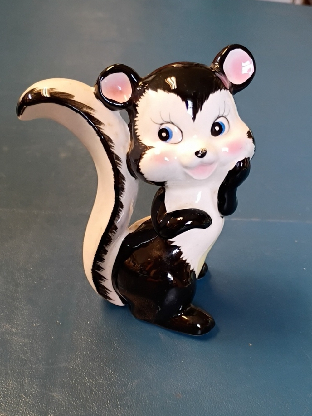 Black & White Ceramic Skunk Figurine Accent Decor Very Cute!
